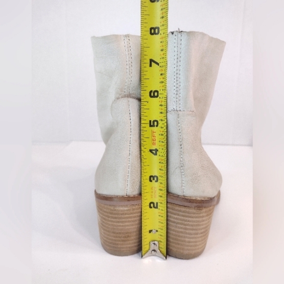 Chic Cream Ankle Booties - Picture 5 of 16